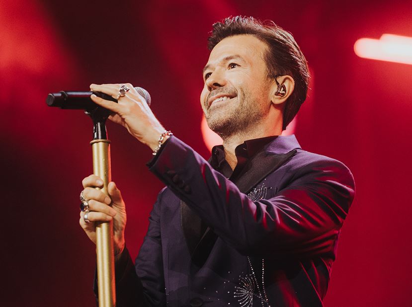 Yalın "Bir Büyülü Gece"