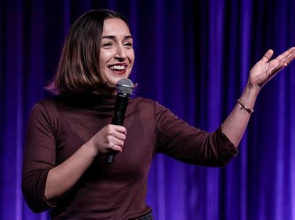 Özge Özel - Stand Up